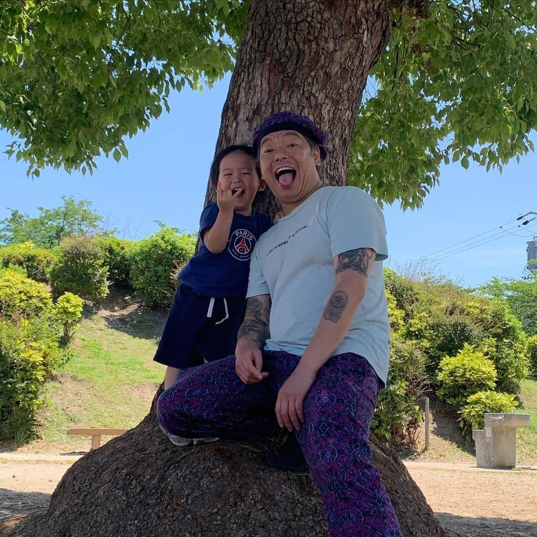 Yukari Imaiのインスタグラム：「🤘🏻🤘🏻🤘🏻」