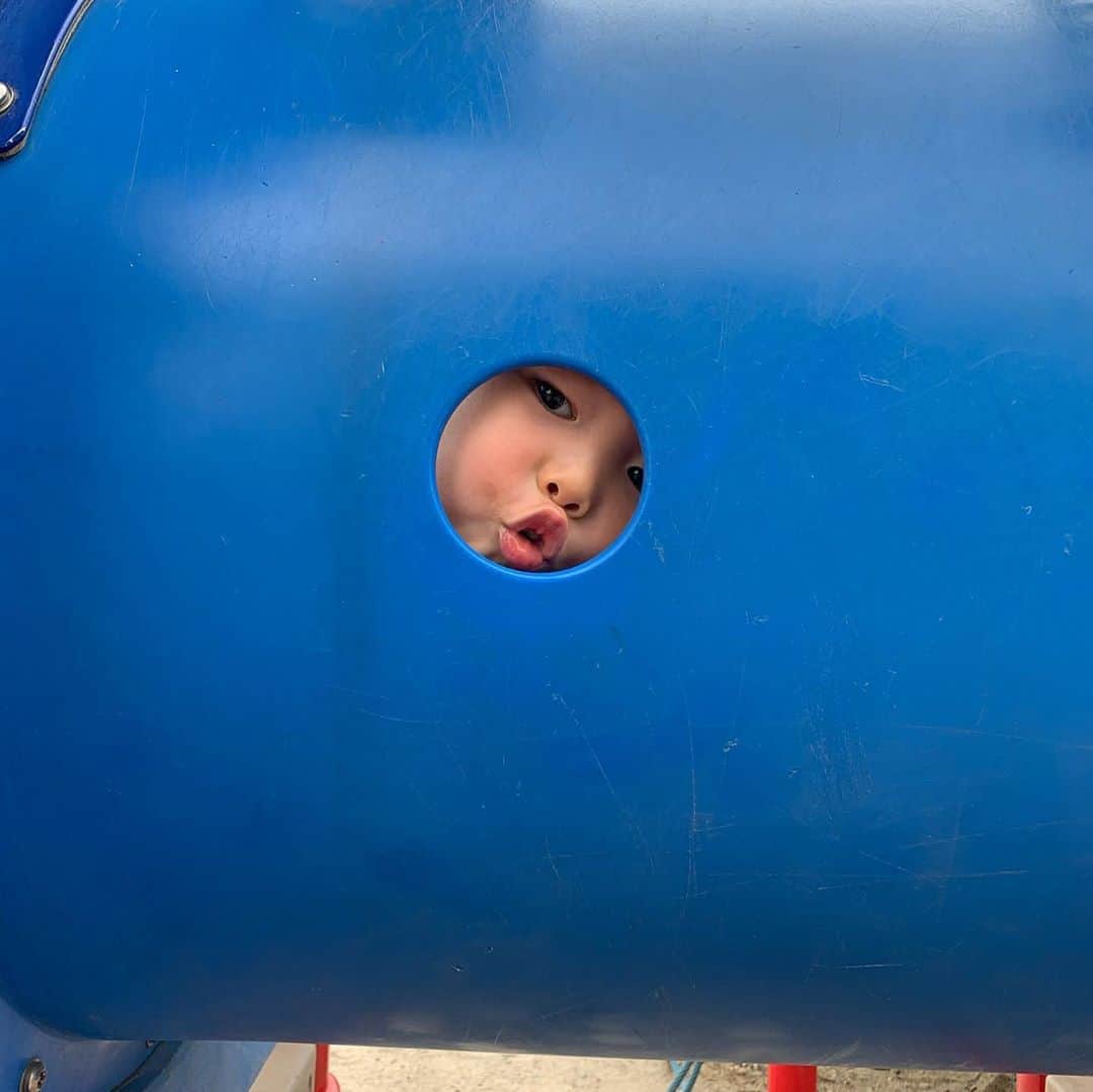 Yukari Imaiのインスタグラム：「👦🏻♥️👶🏻」