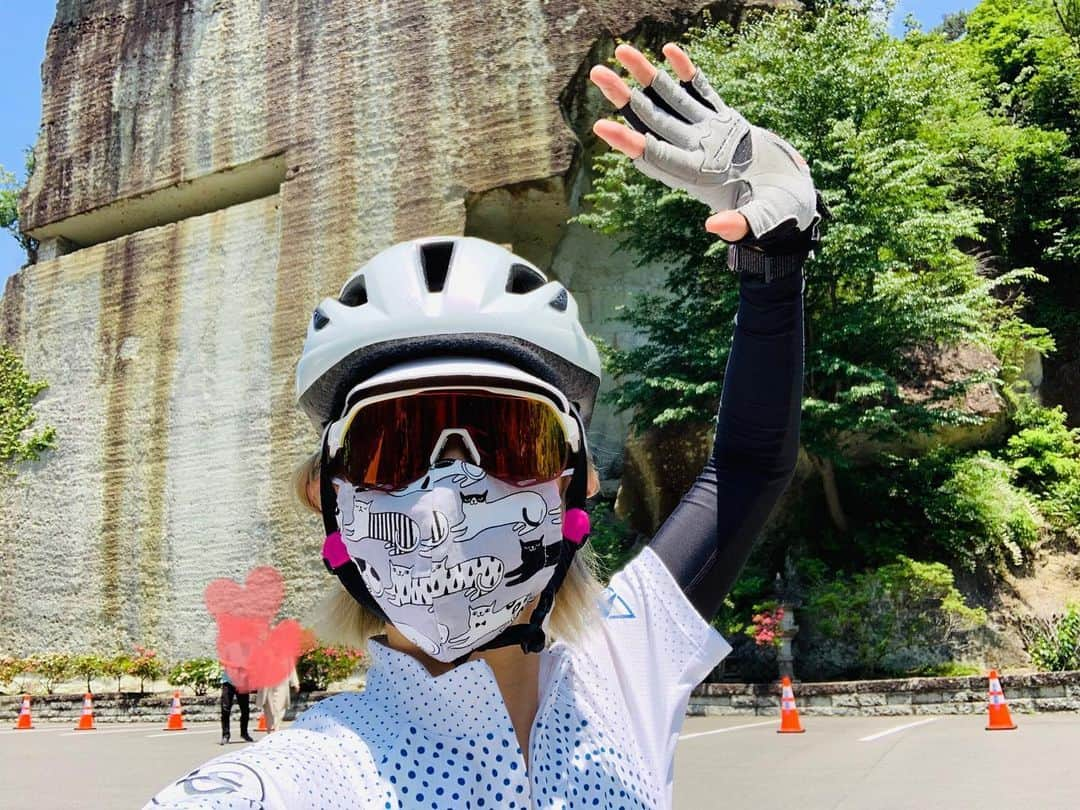 サトウヒロコさんのインスタグラム写真 - (サトウヒロコInstagram)「🚴‍♀️ シンガーソングライダー。 リハビリライドは26キロでした✨ ・ #サトウヒロコ #hirokosato #腱鞘炎 #腱鞘切開術 #リハビリ #リハビリライド #宇都宮 #宇都宮ポタ #大谷 #シンガーソングライダー」6月7日 17時51分 - satohiroko1208