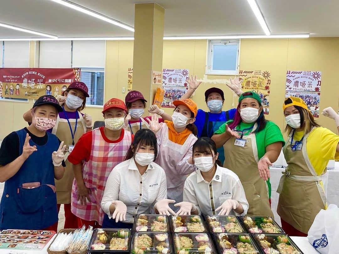 ティーナ・カリーナのグルメインスタ