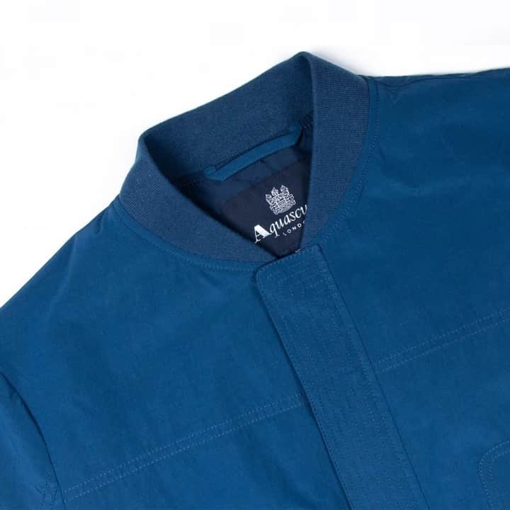アクアスキュータムのインスタグラム：「This Father's Day, treat him to an expertly crafted luxury jacket from #Aquascutum. The Claye lightweight bomber jacket in electric cornflower blue boasts grace and style combined with effortless simplicity.」