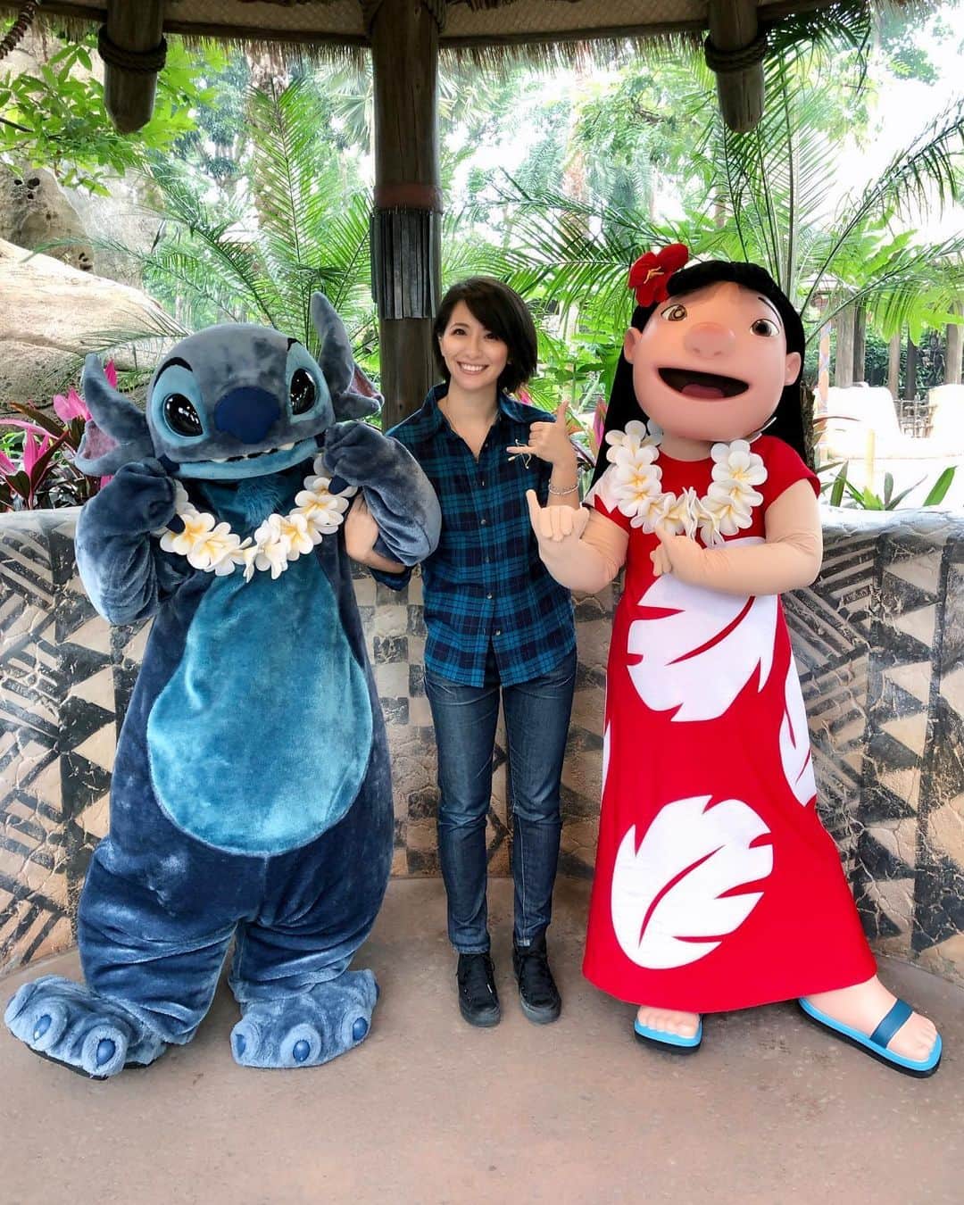 矢部あやのインスタグラム：「201901 HKDL 2day リロとスティッチ♡ ・ #hongkongdisneyland #HKDL2019 #HKDL #charactergreeting #liloandstitch」