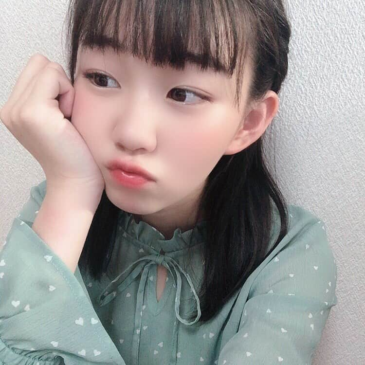 雪月心愛さんのインスタグラム写真 - (雪月心愛Instagram)「かおりん❤︎りなてぃ❤︎と3人でのYouTube配信、 ありがとうございました🤍  パジャマ、、、恥ずかしかったあああ(=_=)笑  みんな、見なかったことにしてえええ🤧  #全然関係ないけど写真は #目線逸らすの下手っぴって事を #伝えたい図です 笑」6月7日 18時37分 - mia_crownpop