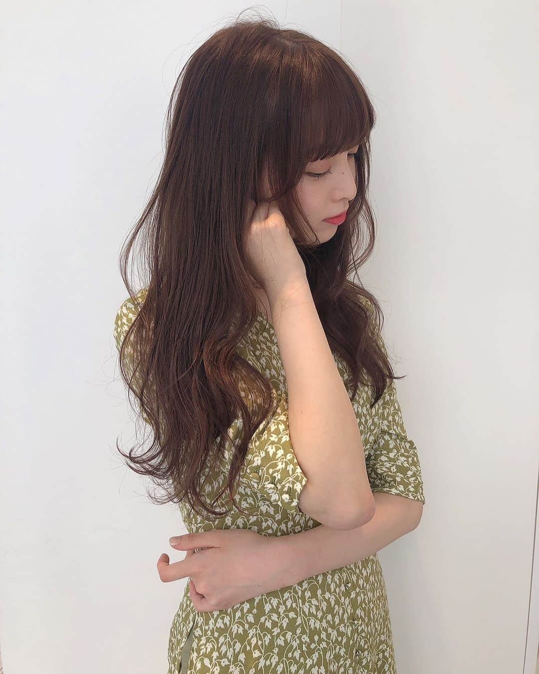 赤坂星南のインスタグラム：「髪伸びた〜。 ・ ・ @sorato_minamikawa  お仕事再開前に髪の毛綺麗にしていただきました✂︎ 前髪も復活✌︎ ・ #SHIMA#hair」
