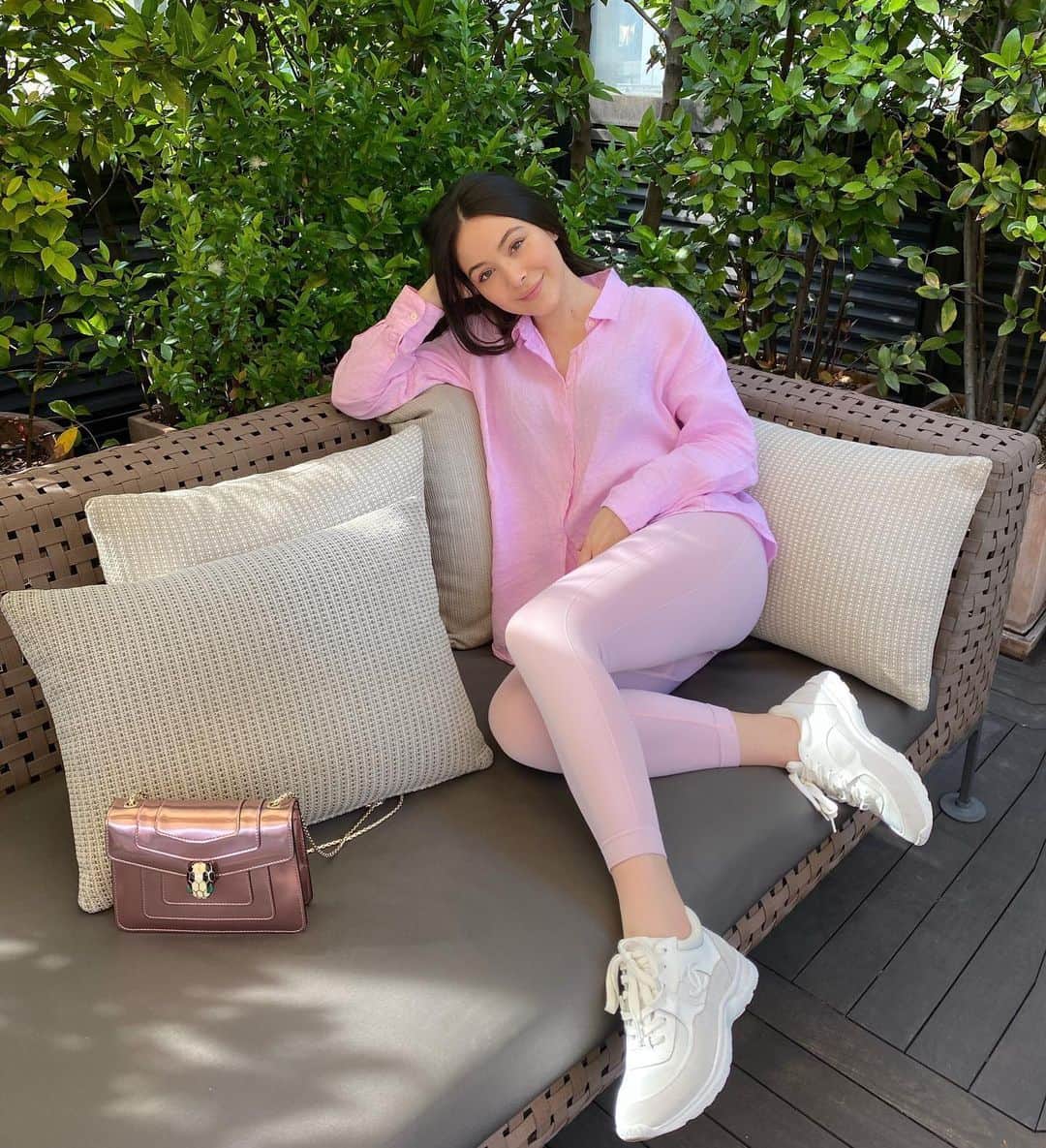 エレナ・アレジ・後藤のインスタグラム：「back on my favorite terrazza in tokyo @bulgari 💖」