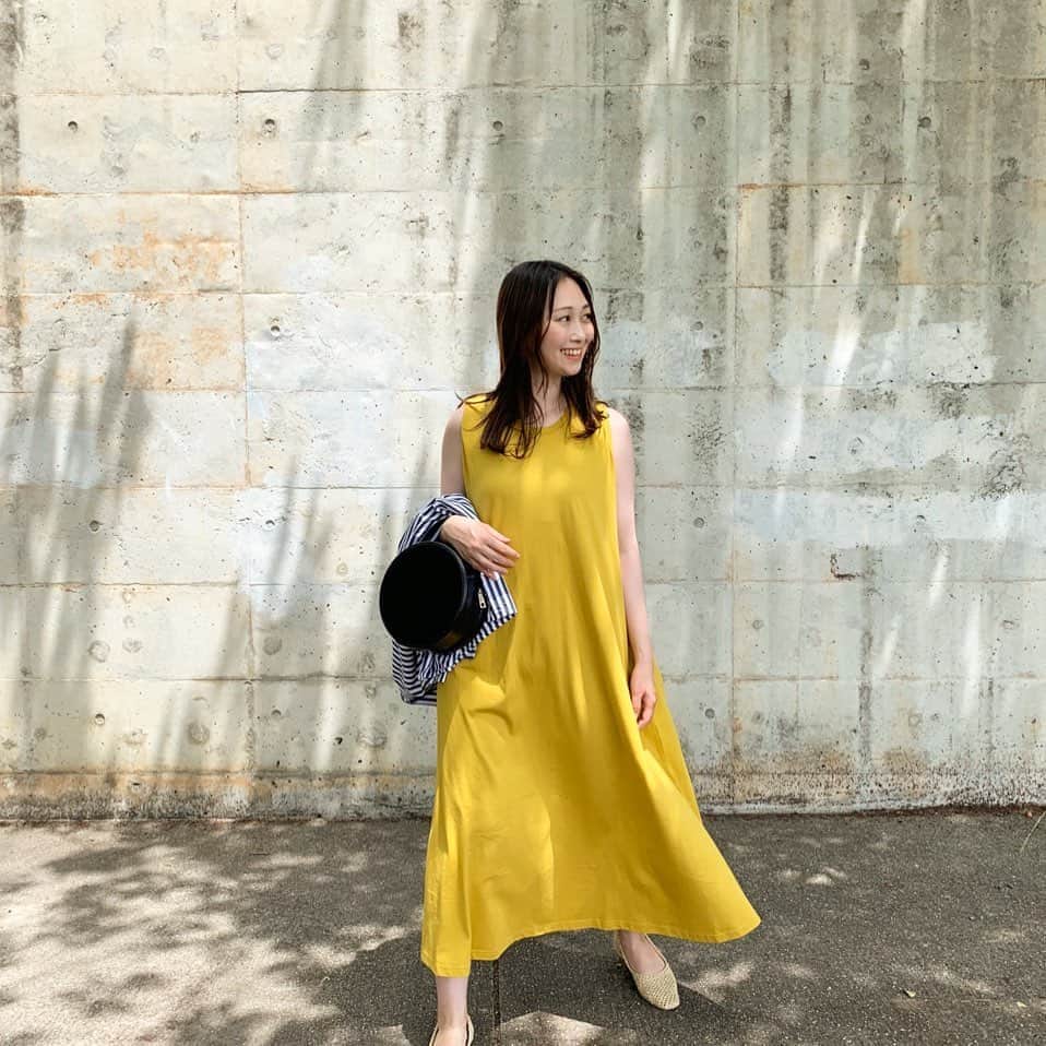 のインスタグラム：「今日の服は、出産前まで働いてた @citrinechakra  のワンピース🍋❤︎ 今楽天スーパーセールで￥1,751になってる📢😳✨ シトリンチャクラはプチプラで使える服がたくさん♡ ・ ・ 出産前から『仕事復帰したくなったらいつでも声かけてね』って言ってくれてた大好きな職場💛✨ もう10年お世話になってる🤔❤︎ #夏コーディネート#ワンピース#シトリンチャクラ #citrinechakra  #プチプラ #プチプラコーデ #プチプラファッション #大人カジュアル#ママコーディネート」