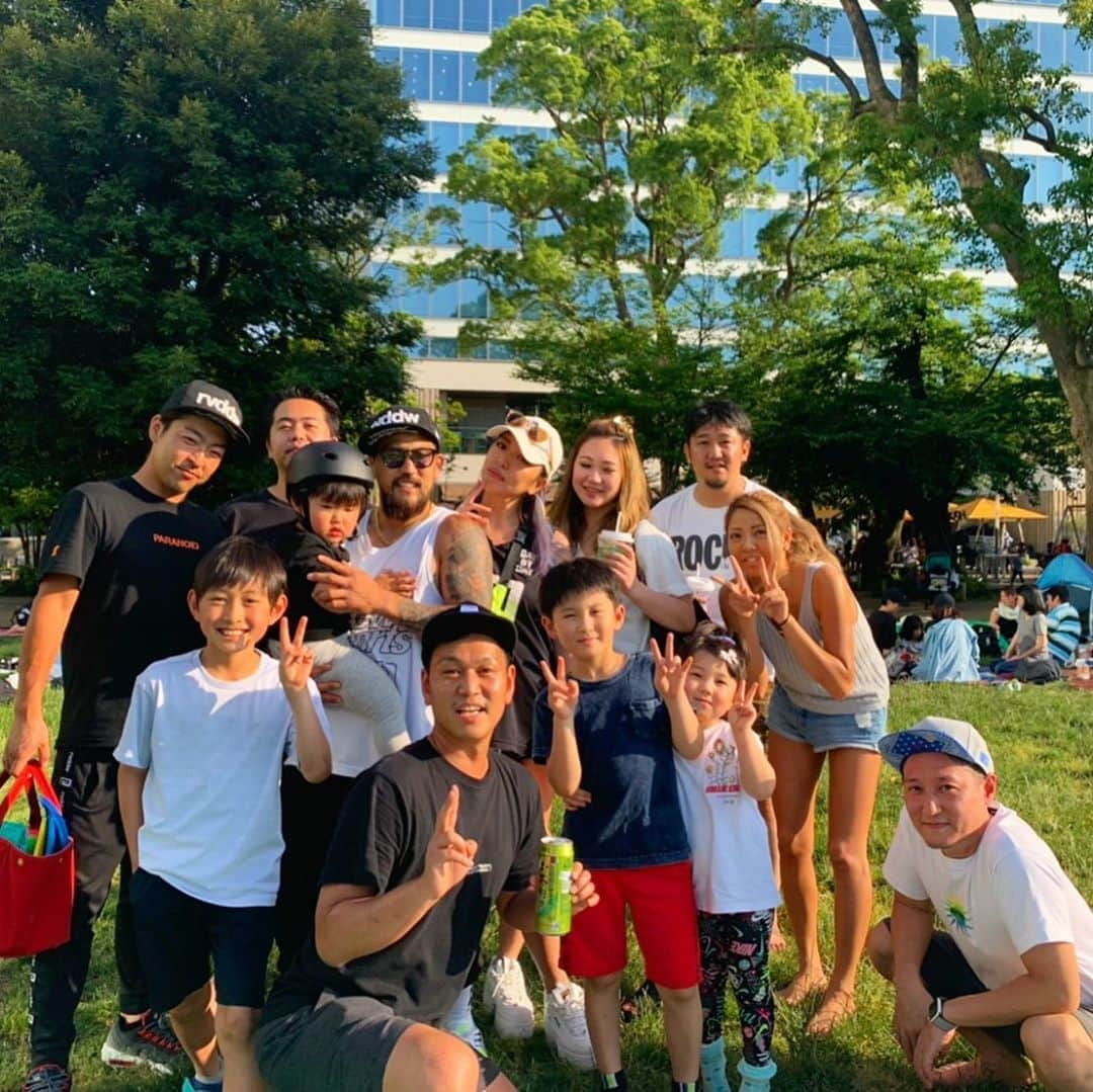 大澤茂樹さんのインスタグラム写真 - (大澤茂樹Instagram)「☀️ #picnic #family」6月7日 20時00分 - shigeki_osawa