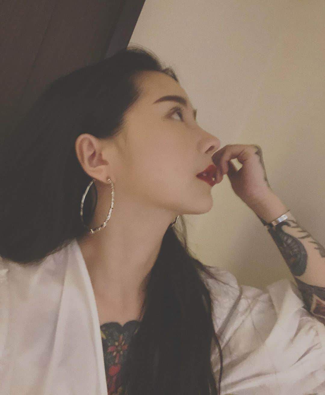 Abby Chenのインスタグラム：「人到了一個階段生活方式會體現出內心價值」
