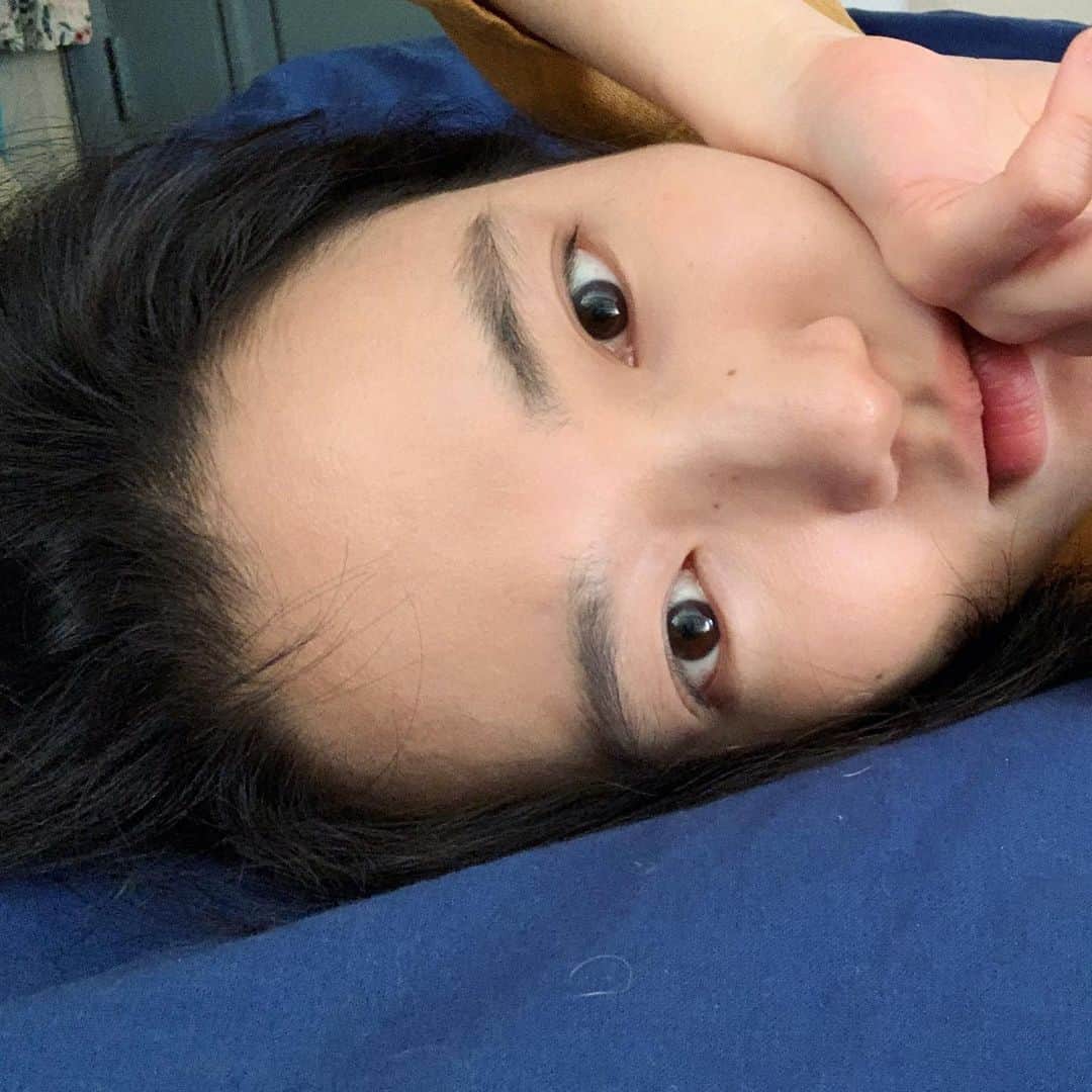 ソン・スヒョンさんのインスタグラム写真 - (ソン・スヒョンInstagram)「눈을 부릅뜨고🤨」6月7日 22時35分 - sohnsuhyun