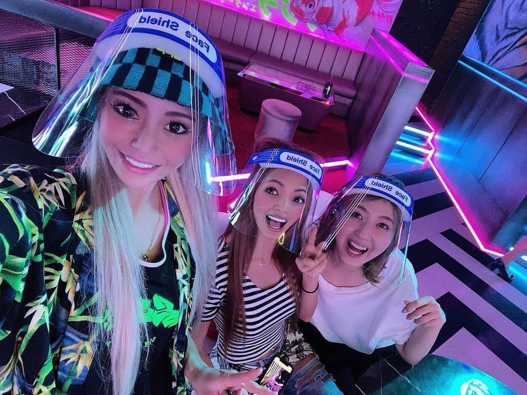 𝑵𝑶𝑹𝑰𝑲𝑶さんのインスタグラム写真 - (𝑵𝑶𝑹𝑰𝑲𝑶Instagram)「@kujira_kabukicho にて  @kay_jointone のHBD💋 .  kayの事だから心配はないと思ってはいたが、どうしても顔だけでもみたくて乗り込みました💗 .  おめでとう30th💓✨✨ .  暖かくteam30overに迎えいれました💋 .  年を重ねる毎に、自分の事をもっと好きになって、自分の魂を大切にしていきましょう‪‪‪‪❤︎‬"いつまでもいろんな人に愛されるkayちゃんでいてください💋 .  今日も泣き虫なkayでした🤣💗w  We are the best 🔥🔥🔥 最後は秘密のモデルがいます🥰 .  #kujiraentertainment#kay #愛され丸山#ポールダンサー#polldancer #cyberpunk #kujira #新宿#歌舞伎町#ssb style#japan #日本一」6月7日 23時26分 - norip_ppz
