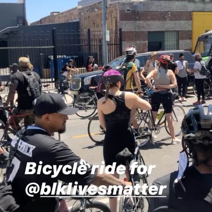 クラーク・グレッグのインスタグラム：「Powerful, peaceful ride from Selma Ave in Hollywood. #blacklivesmatter thank you for organizing @lamont_tory」