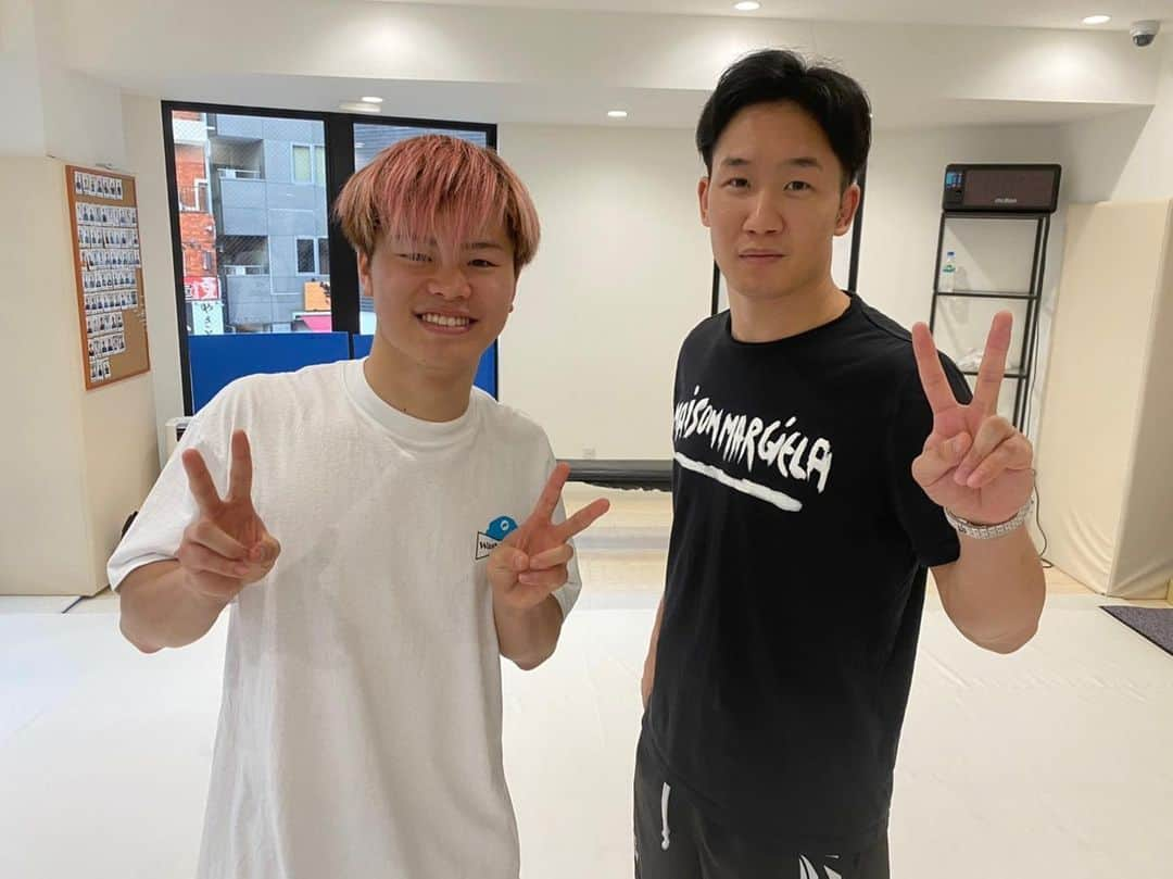 那須川天心さんのインスタグラム写真 - (那須川天心Instagram)「✌️😁✌️ 😎✌️」6月8日 10時22分 - tenshin.nasukawa