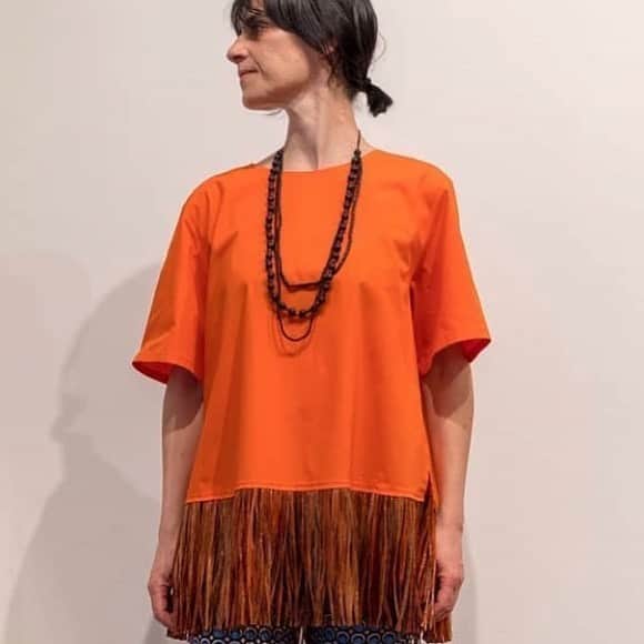 コレクションプリヴェさんのインスタグラム写真 - (コレクションプリヴェInstagram)「Vitamine C | our orange blouse raffia available @espritunique_boutique #ss20 #bestboutique #arezzo #collectionpriveeofficial • • • • • #new #orangeisthenewblack #blouse #rtw #espritunique #style #womenswear #raffia #orange #popeline #fashionstyle #love #summer #vitaminac #lookoftheday #top #madeinitaly #italianbrand」6月8日 2時14分 - collectionpriveeofficial