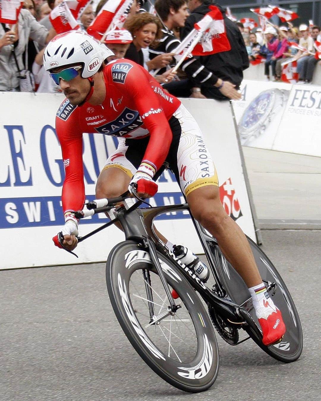 ファビアン・カンチェラーラさんのインスタグラム写真 - (ファビアン・カンチェラーラInstagram)「#tb to the timetrial at the @tourdesuisse_official 2009 🇨🇭 Today the @tourdesuisse_official should have started... 😔 Still a bit sad that it can‘t take place this year. But let‘s look forward to next years edition. 🚴🏽‍♂️ #TeamCancellara #Spartacus #TourdeSuisse #cycling #timetrial #Schweiz」6月8日 3時12分 - fabian_cancellara