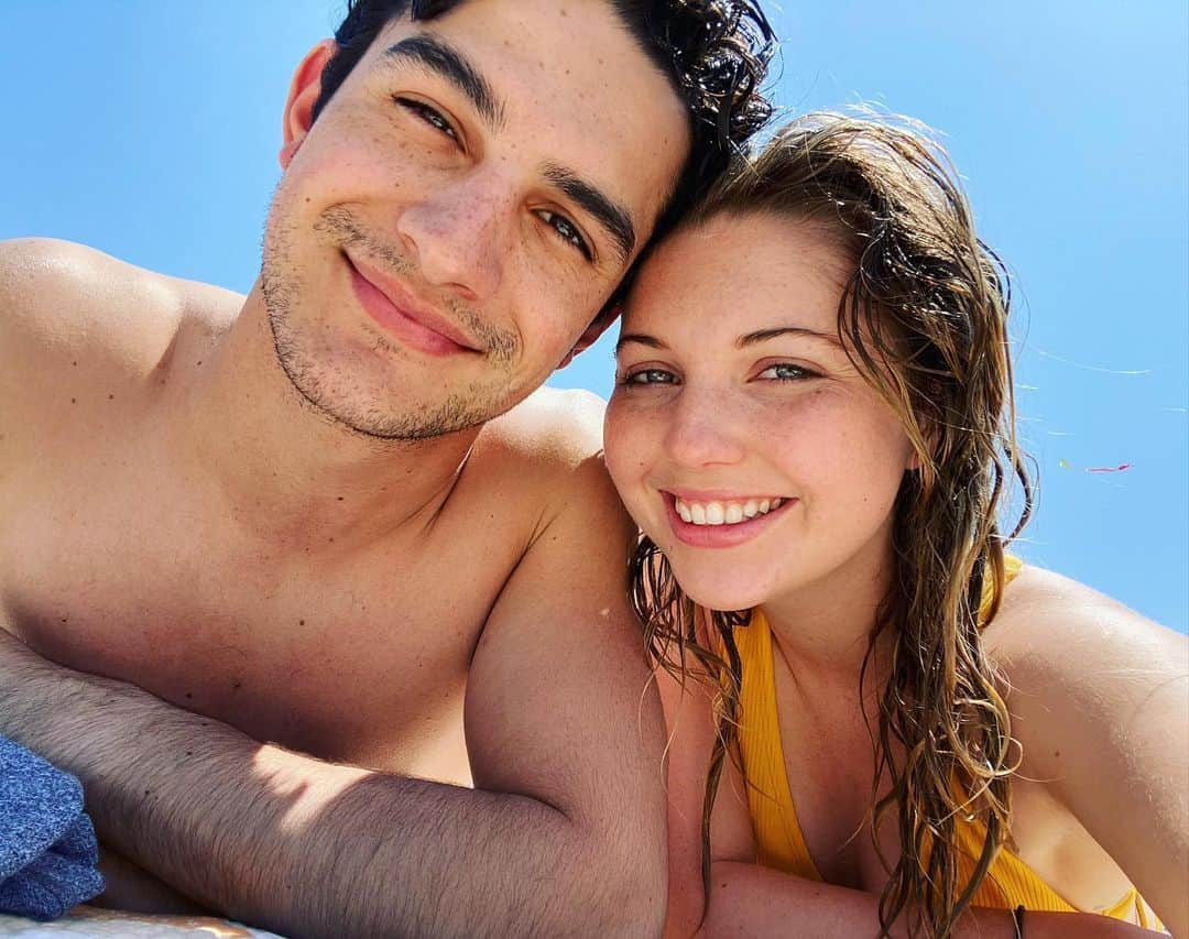 サミー・ハンラティのインスタグラム：「I just want to take a moment to highlight this amazing man right here! You are inspiring, caring, kind, funny, an AMAZING LISTENER, and a safe place that I’m extremely grateful for! Happy birthday my handsome man❤️」