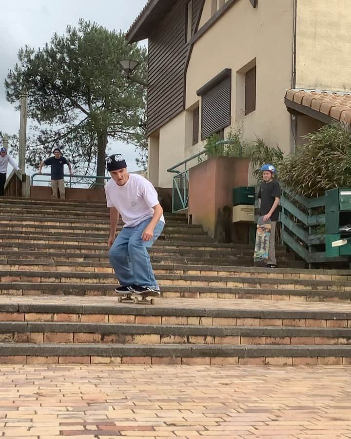 ヴィンセント・ミルウ のインスタグラム：「⏳ #independenttrucks」