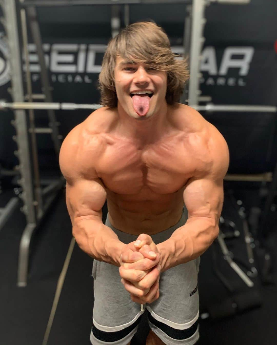 Jeff Seidさんのインスタグラム写真 - (Jeff SeidInstagram)「Eat Sleep Lift Repeat @vqfit」6月8日 10時42分 - jeff_seid