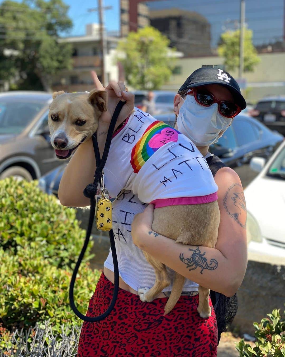 ベスト・コーストのインスタグラム：「grateful for everything I’ve learned this week. grateful for the conversations I’ve had and the people I’ve had them with. grateful for the expansion. grateful to the youth that organized this march in my hometown. grateful to the people who showed up to demand justice. grateful for everyone across this nation for speaking up/showing up this week. please don’t stop. keep going, they hear us and they see us ❤️❤️❤️❤️」