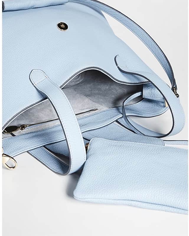 のインスタグラム：「Thela Blue 🌊 ⠀⠀⠀⠀⠀⠀⠀⠀⠀ #blue #thelabag #t #ss #sale」