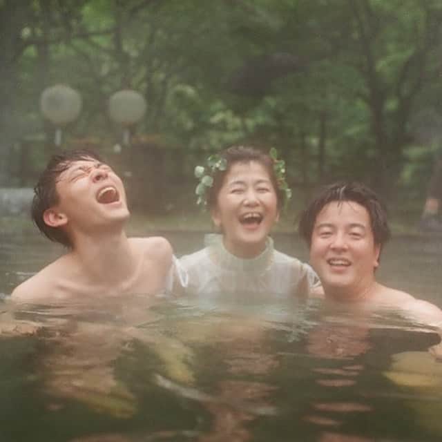 花代のインスタグラム：「Our favorite day!!! already a year! by Kotori」