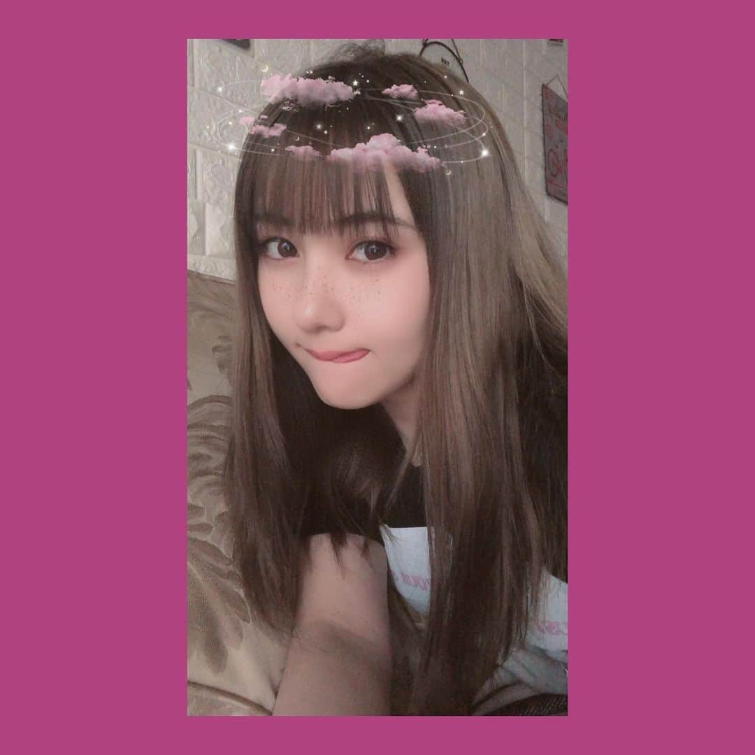 川添りなさんのインスタグラム写真 - (川添りなInstagram)「頭の上に乗ってる、雲の色☁。💖💙🤍 #写真 #snow #加工 #自撮り #髪色変えたんです #ピンク #水色 #白 #髪色  #instalike  #instagood  #instagram  #instapic  #hair #pink #white #blue #japan  #japanesegirl」6月8日 18時52分 - zorina_522