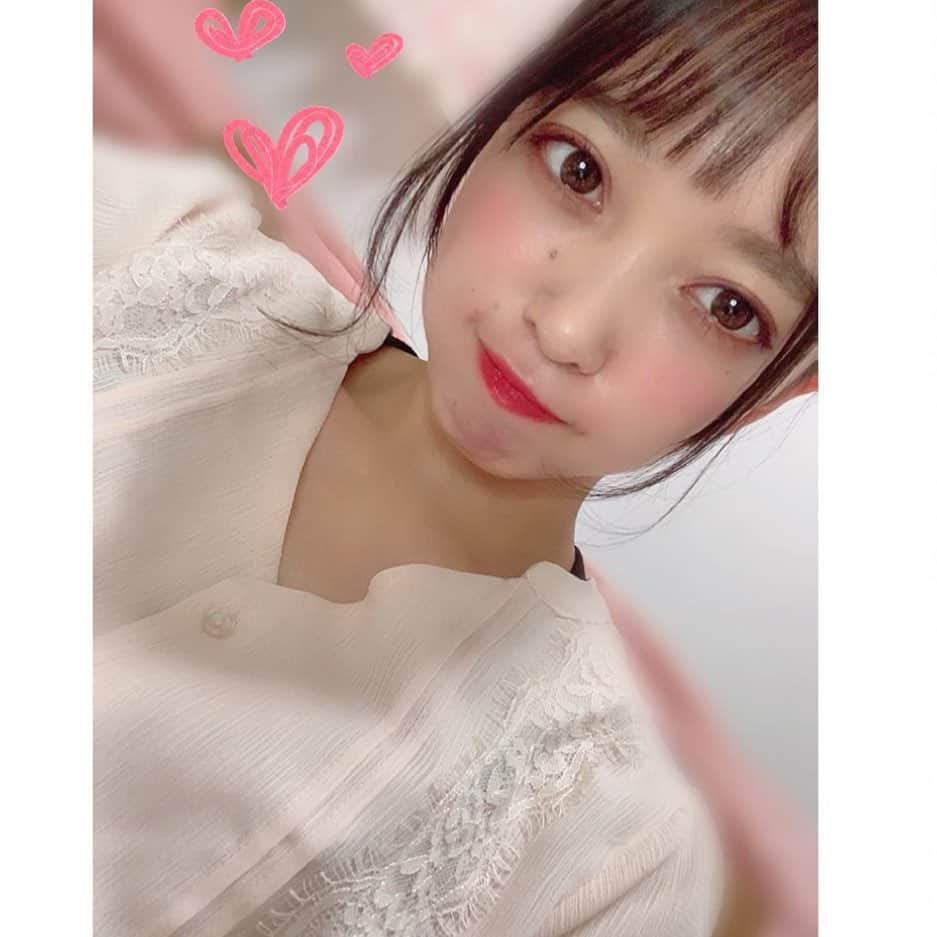 石田みなみさんのインスタグラム写真 - (石田みなみInstagram)「ボブ大好き人間だから﻿ 早く髪の毛きりたいんだけど✂︎﻿ ﻿ 髪の毛まとめてるのも好きだから﻿ 考えものだ🥺💭﻿ ﻿ ﻿ #STU48 #charmingtrip #idol #アイドル﻿ #Stucharmingtrip #石田みなみ #ヘア #ボブ #ボブヘアー  #ヘアアレンジ #まとめ髪」6月8日 19時32分 - ishida.minami_373