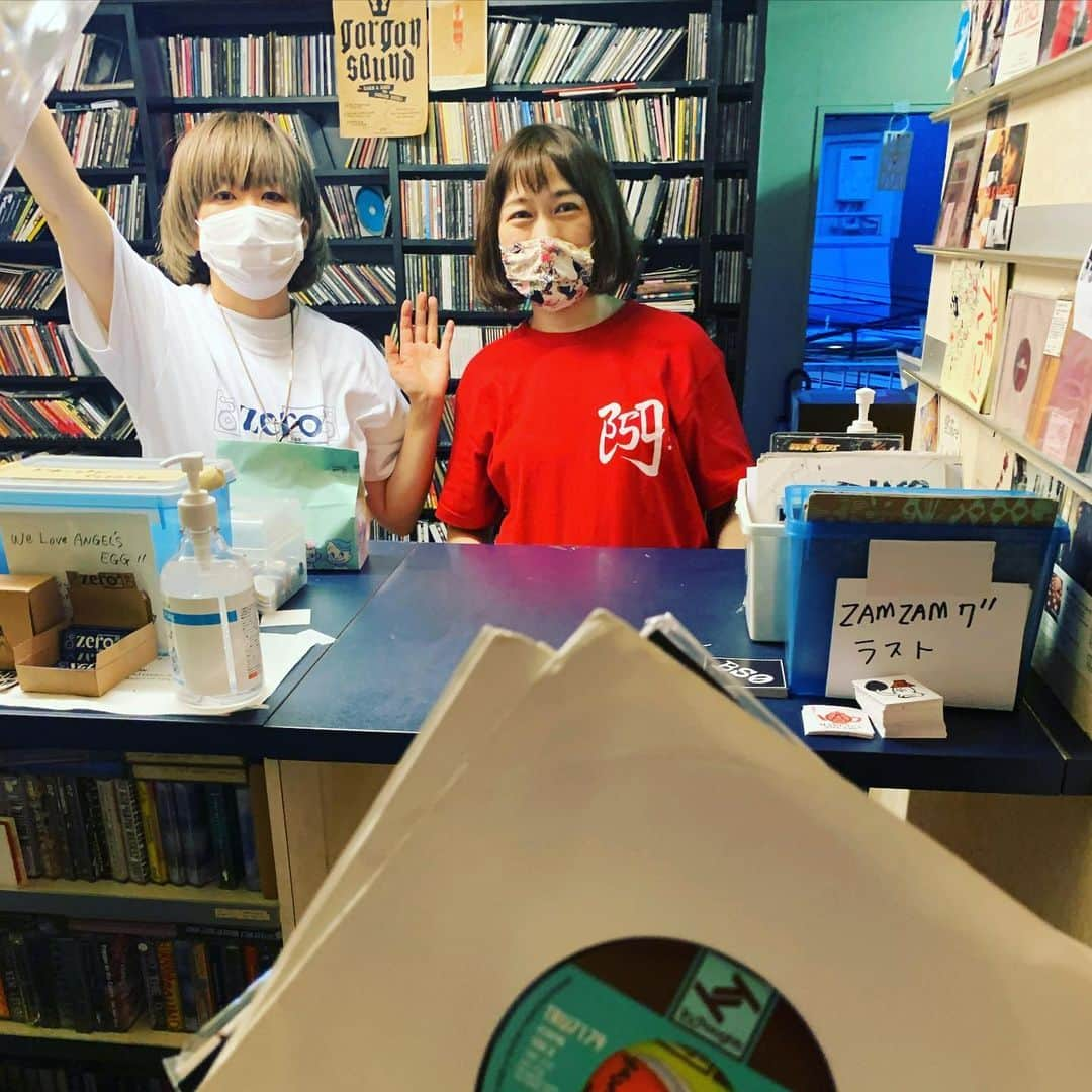 松田岳二さんのインスタグラム写真 - (松田岳二Instagram)「今週で閉まってしまうDISCSHOP ZERO。まだまだ良いレコードありますよー！  ありがとうございました」6月8日 19時25分 - cbsmgrfc