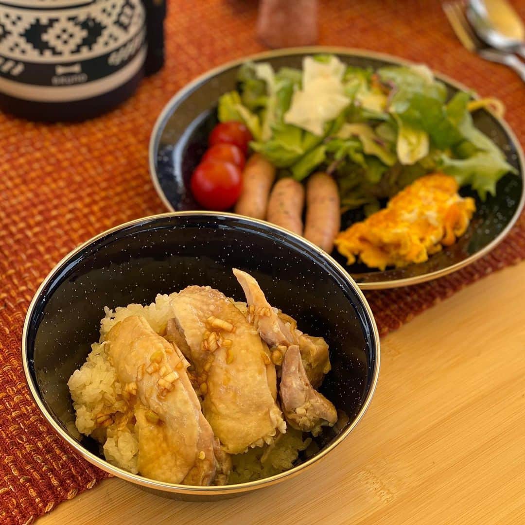 のインスタグラム：「週末の出来事😊﻿ ﻿ お気に入りのキャンプ場で﻿ デイキャンプしてきました⛺️✨﻿ ﻿ ダッチオーブンでカオマンガイ﻿ 簡単で激ウマでした😍﻿ ﻿ ブログ更新しました😊﻿ ﻿ ﻿ ﻿ #ブログ更新しました﻿ #インスタトップのリンクから﻿ #週末の出来事﻿ #1歳３ヶ月﻿ #デイキャンプ﻿ #キャンプ飯﻿ #カオマンガイ﻿ #ダッチオーブン﻿」