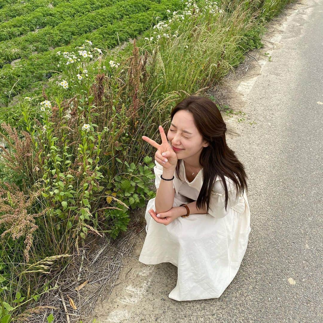 ピョ・イェジンさんのインスタグラム写真 - (ピョ・イェジンInstagram)「눈부셩」6月8日 14時29分 - yjiinp