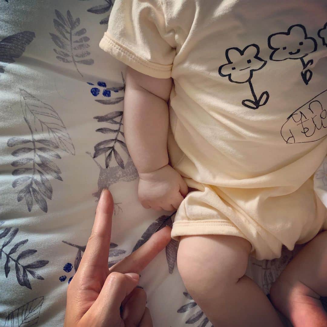 イ・ユンジのインスタグラム：「졌다 내가.너의 귀여움에. #유어마소울#라니소울네 소울D+53」