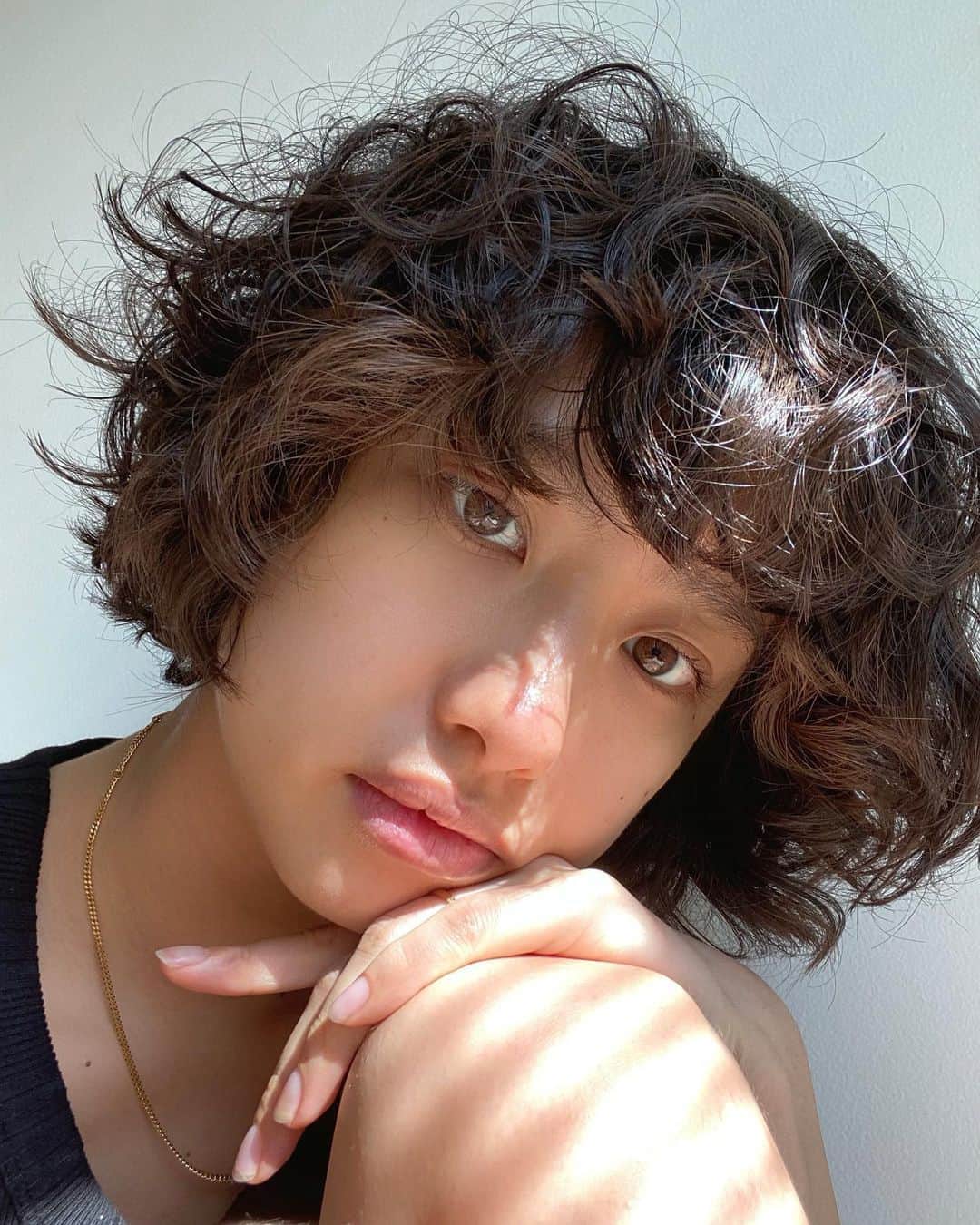中田みのりさんのインスタグラム写真 - (中田みのりInstagram)「前は髪の毛カラーしてて楽しかったけど、ずっとパーマかけたくてそのためにカラーやめて髪の毛伸ばしてやっと念願のパーマになりました🌍❤️ 💇🏻‍♀️by @tsubasadicky」6月8日 15時47分 - minori_nakada