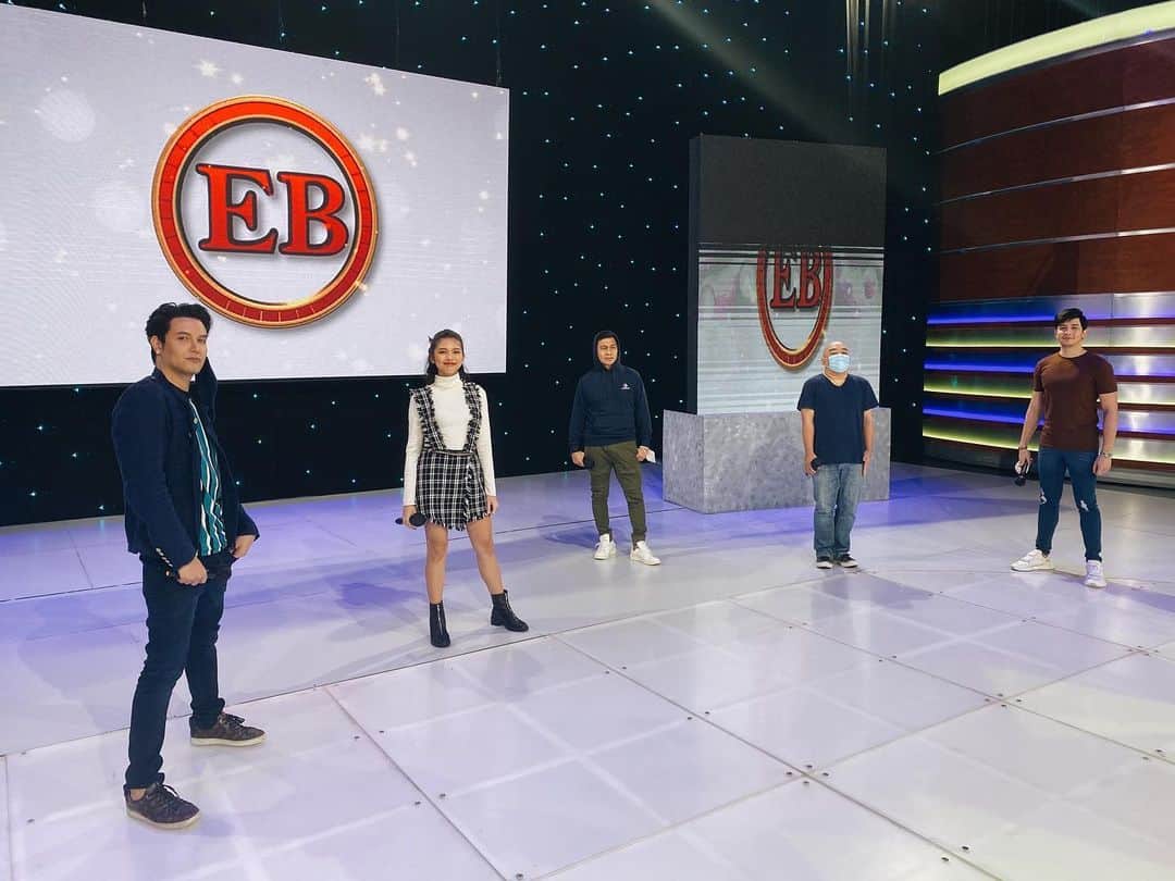 メイン・メンドーサのインスタグラム：「Happy to be back. ♥️ Live na ulit kami araw-araw, dabarkads! @eatbulaga1979 #newnormal」