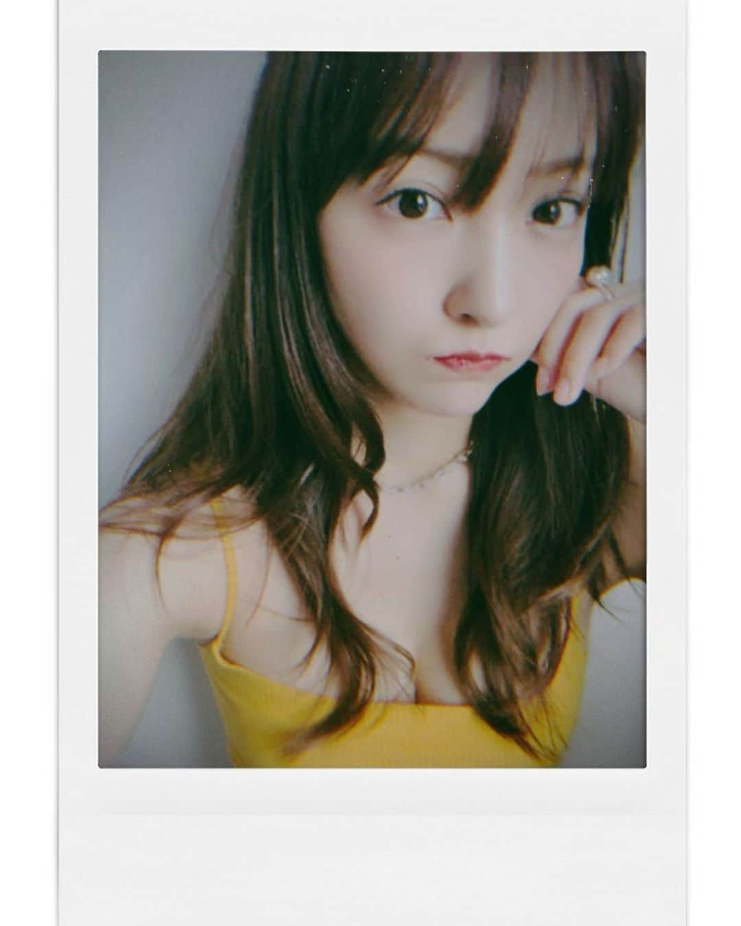 板野友美さんのインスタグラム写真 - (板野友美Instagram)「🌻💛🐱🐥🌼🍋  #友Style」6月8日 16時30分 - tomo.i_0703