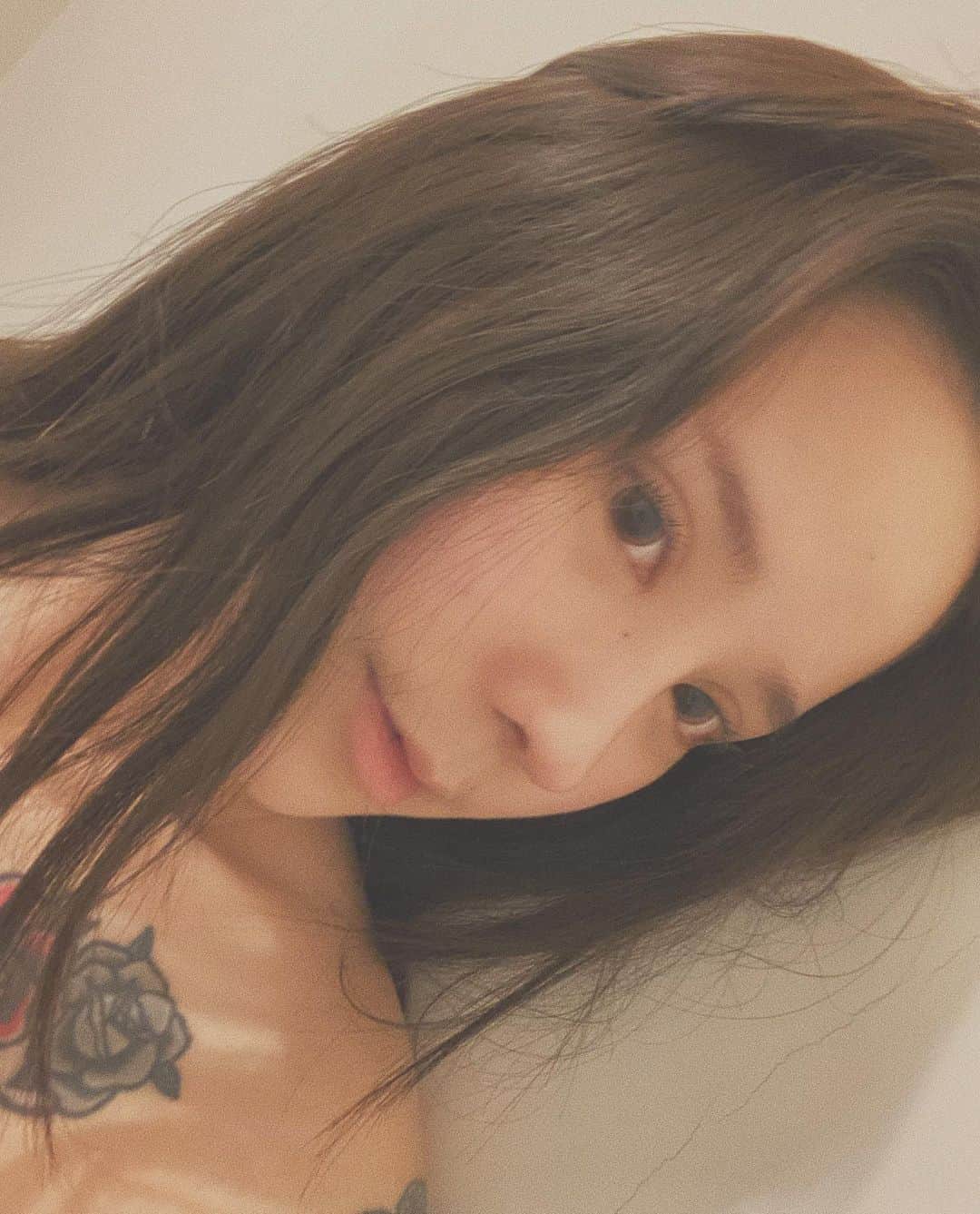 Abby Chenのインスタグラム：「Monday」