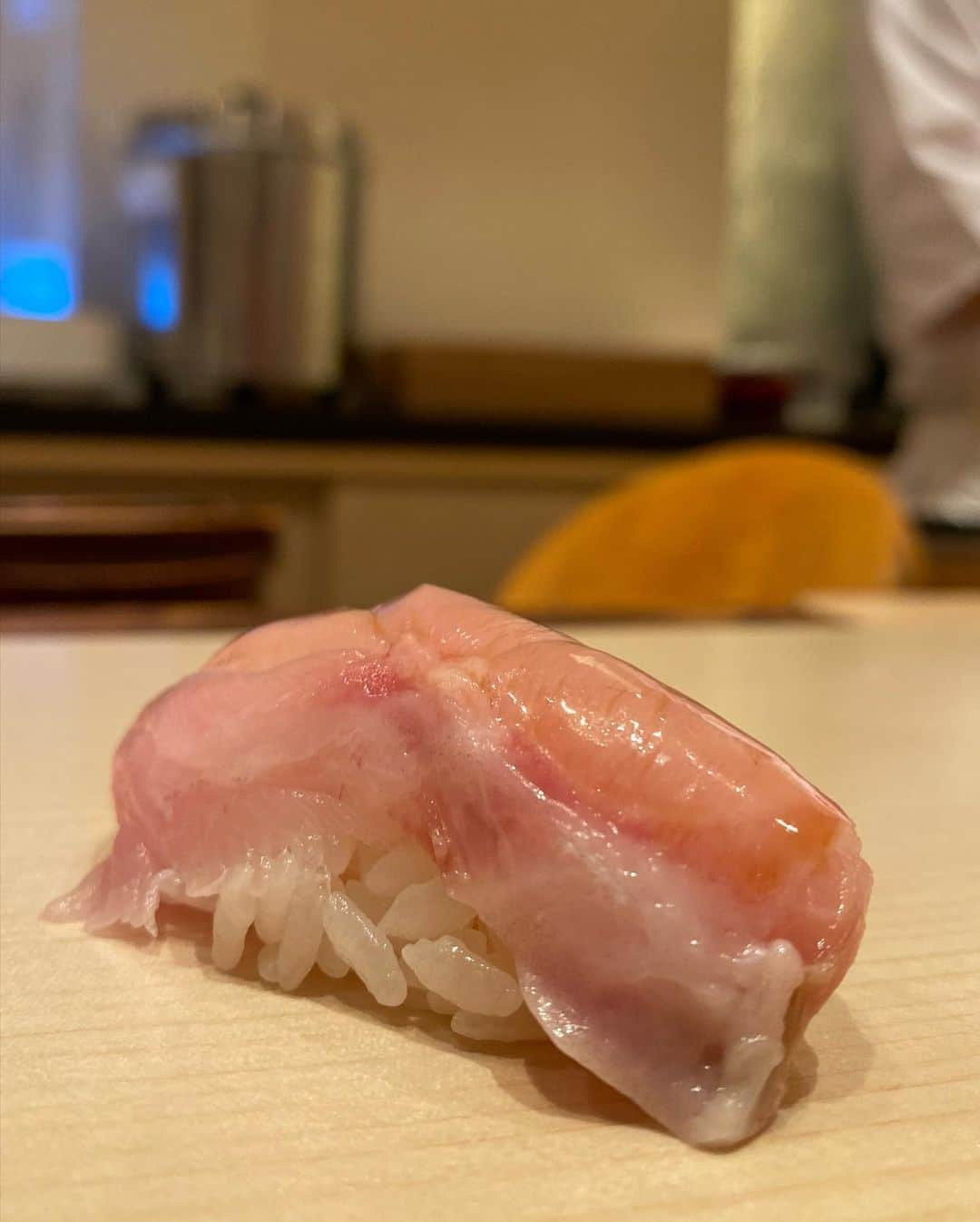 JUNKO（飯田順子）さんのインスタグラム写真 - (JUNKO（飯田順子）Instagram)「🍣🍣 ・ 恵比寿の #鮨くりや川 さんへ ・ 珍しくお腹がはち切れそうなぐらい お腹いっぱいでした🙈💕 ・ 幸せな時間を ありがとうございました😊 ・ #鮨くりや川 #恵比寿グルメ」6月8日 17時25分 - jun__ko_