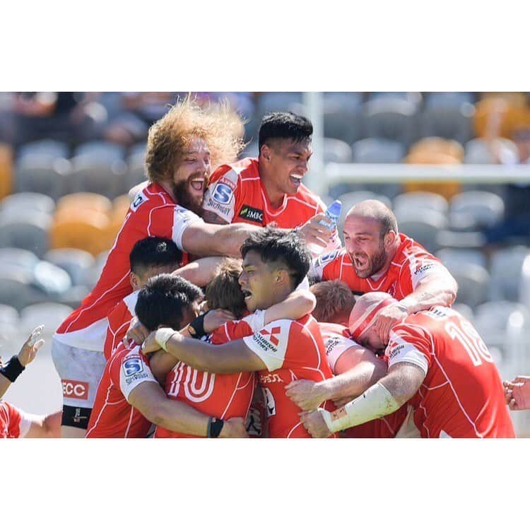 ラファエレ・ティモシーさんのインスタグラム写真 - (ラファエレ・ティモシーInstagram)「Thank you @sunwolves 🙇🏽‍♂️. I’m going to miss wearing this jersey and playing at Chichibu. Thank you to all the boys I got to play with. Win or lose I enjoyed going into battle with you boys. Thank you to the coaches, management and staff in the offices for all the hard work you’ve put in the last couple of years. Thank you to our Sunnies supporters 🙌🏾 best supporters in the world. ありがとうございます😊 #upthesunnies #sunwolves 🐺🐺🐺🐺」6月8日 17時33分 - timlafaele