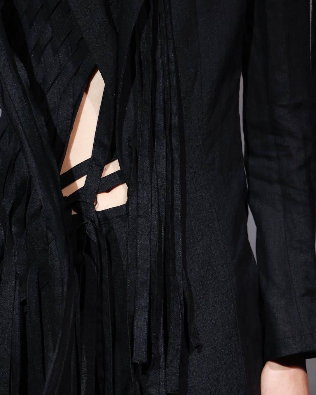 のインスタグラム：「#YohjiYamamotoSS20 Collection⁠ #yohjiyamamoto⁠ @yohjiyamamotoofficial」