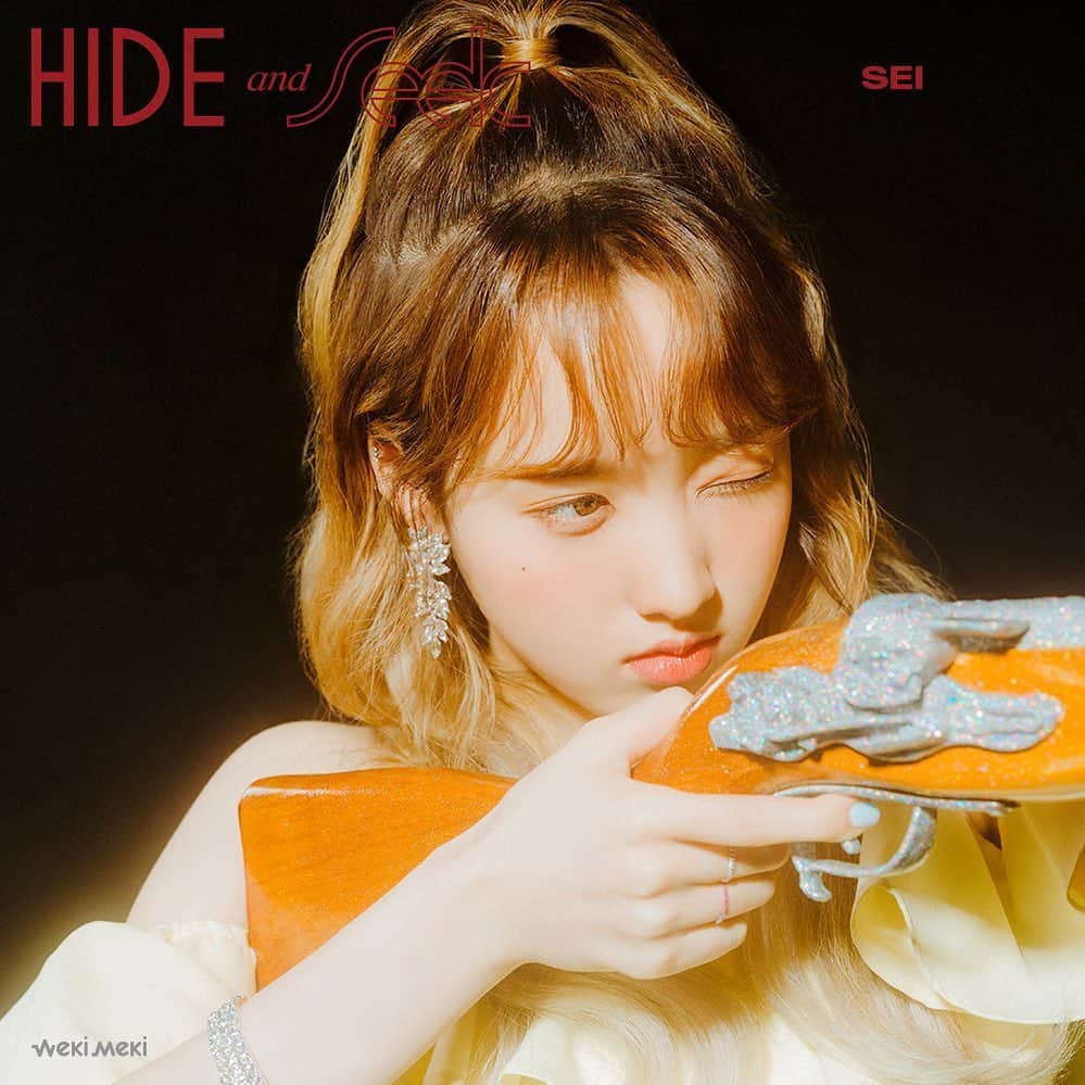 Weki Mekiのインスタグラム：「Weki Meki 3rd Mini Album <HIDE and SEEK> Concept Photo #1 HIDE ver. ⠀ 2020. 06. 18 6PM Coming Soon ⠀ #WekiMeki #HIDEandSEEK #SEI」