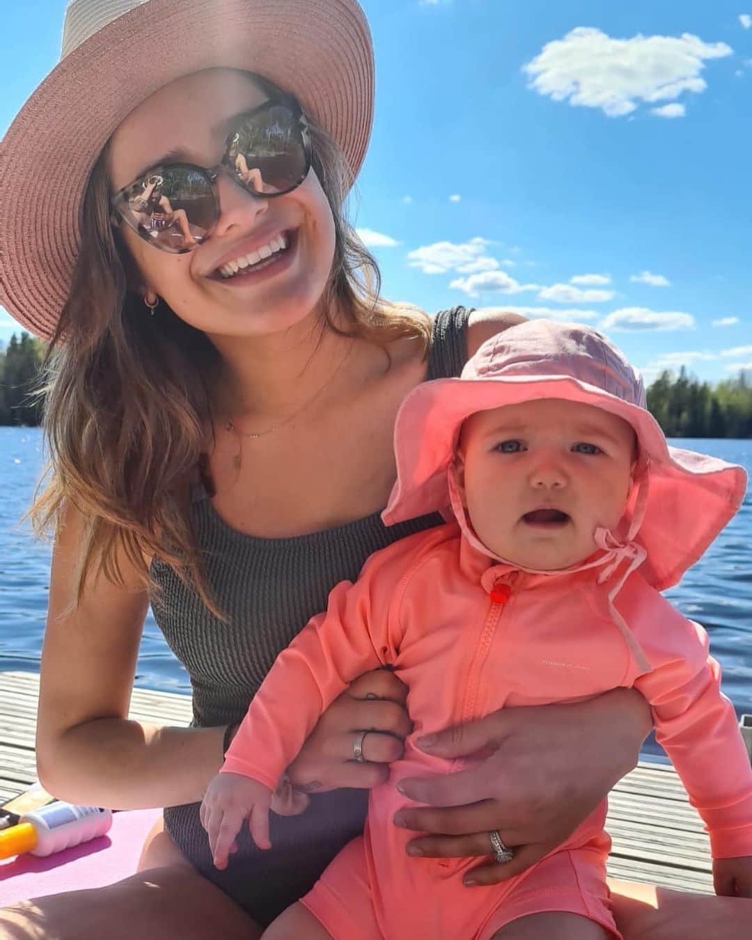 チャチー・ゴンザレスのインスタグラム：「My little sunshine. ☀️」