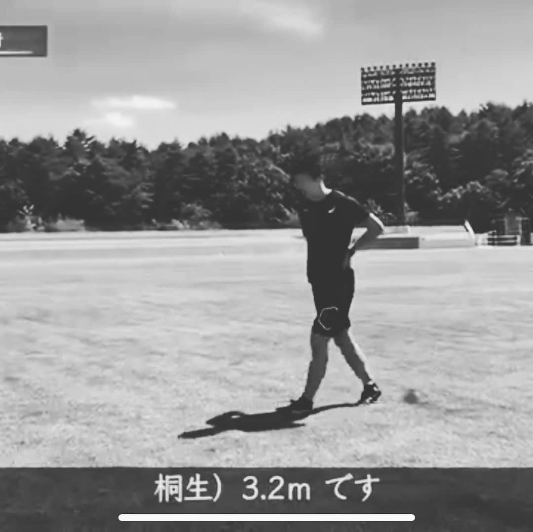 桐生祥秀のインスタグラム：「‪高1の頃3.0mできるまで半年以上。‬ ‪バウンディング感覚自分の中で掴むまで何十台何百台飛んだやろ。‬ ‪感覚鍛えるために数やるのも必要。  #陸上競技  #短距離  #トレーニング  #桐生祥秀  #桐生祥秀ちゃんねる」