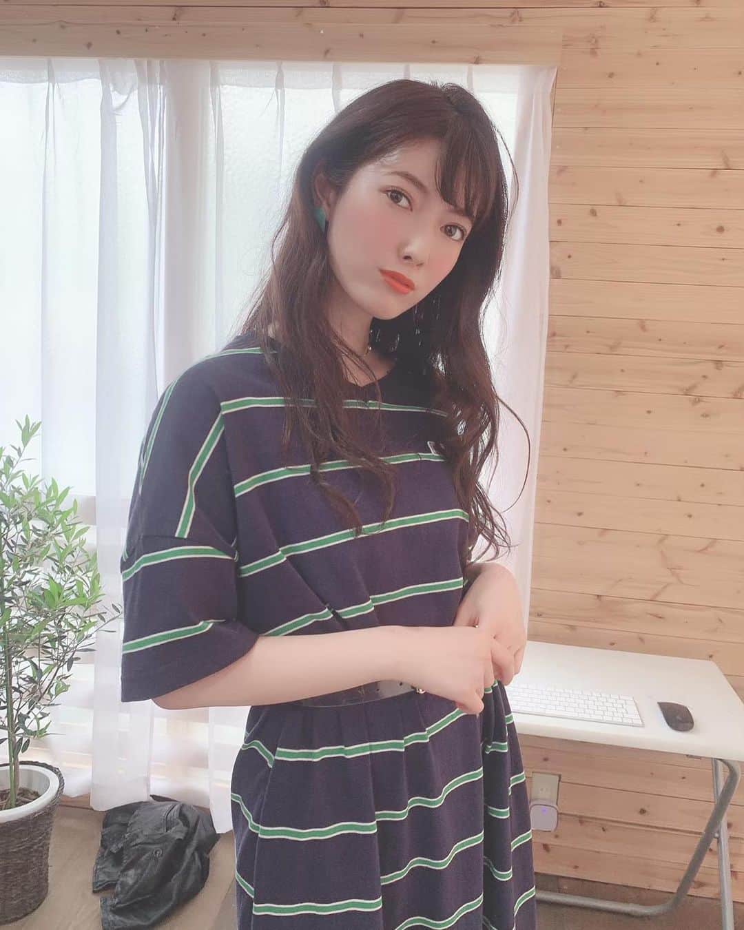 日下部美愛のインスタグラム：「この時なんか髪の毛長いなあ . . .  #fashion #makeuptutorial #makeupartist  #instagood #photo #Japan #me #selfie  #instafashion #body #bodymake  #맞팔 #사진 #데일리 #데일리룩 #인스타사진 #인스타그램 #일본인」