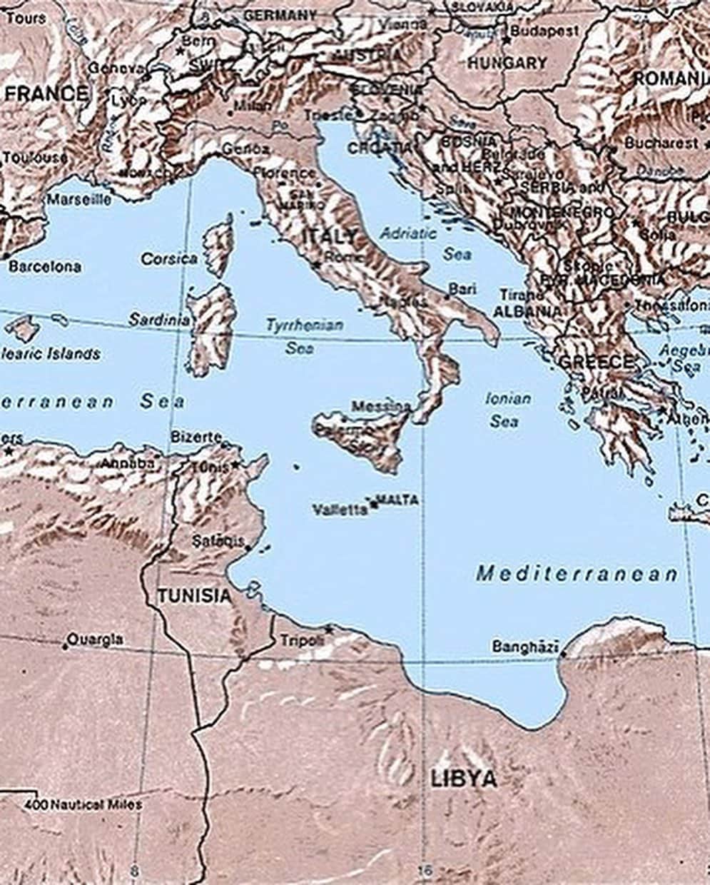 ヤミーさんのインスタグラム写真 - (ヤミーInstagram)「6月のレッスンメニューは⁣ 「初夏のシチリア料理」！！⁣ ⁣ シチリアは、地中海のほぼ真ん中に位置し、東西文化の交差点、地中海の十字路として栄えてきました。⁣ ⁣ 古代ギリシャ、アラブ、ビザンチン、ノルマン、スペインなど様々な支配をへて、イタリアに編入。⁣ イタリア半島とはまた違った、独特の食文化を形成しています。⁣ ⁣ ですが、味付けはシンプルで素朴。⁣ シチリアらしい料理のコツと共に、これからの梅雨や暑い時季に食欲がすすむ4品をレッスンします。⁣ ⁣ 【6月のメニュー】⁣ ・なすの甘酢煮、カポナータ⁣ ・いわしのパスタ⁣ ・シチリア風ミートローフ、ファルスマーグル⁣ ・カッサータ風アイスケーキ⁣ ⁣ ⁣ ⁣ ただいま、新規ご入会いただけるのは、⁣ “オンライン版ヤミーズクッキングスタジオ”⁣ のみになります。⁣ ⁣ オンライン版は、いつのタイミングで入っていただいても、今月のメニュー全て&調理のコツ、アレンジメニューが学べますので、ご安心ください！⁣ ⁣ 何度でも見返せる動画とテキスト、チャットによるレッスンです。⁣ ⁣ ご質問や雑談も随時受け付けていて、最近盛り上がったのは、梅仕事について。 梅酒で残った梅の使い道どうしてる？⁣ 梅酢の活用方法って？⁣ などなど。⁣ ⁣ ちょっとした調理の疑問も解決しますよ！⁣ ⁣ ⁣ ⁣#募集中です  #ヤミー#料理教室#cookingclass⁣ #オンライン料理教室#onlinecookingclass  #ヤミーズクッキングスタジオ#yummyscookingstudio ⁣ #シチリア料理#イタリア料理#簡単レシピ」6月8日 21時04分 - ym_3stepcooking