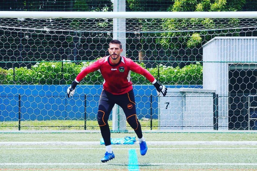 SC相模原さんのインスタグラム写真 - (SC相模原Instagram)「today's GK training🙌⚽️ #ビクトル #三浦基瑛 #原田岳 #SC相模原」6月8日 22時00分 - s.c.sagamihara_players