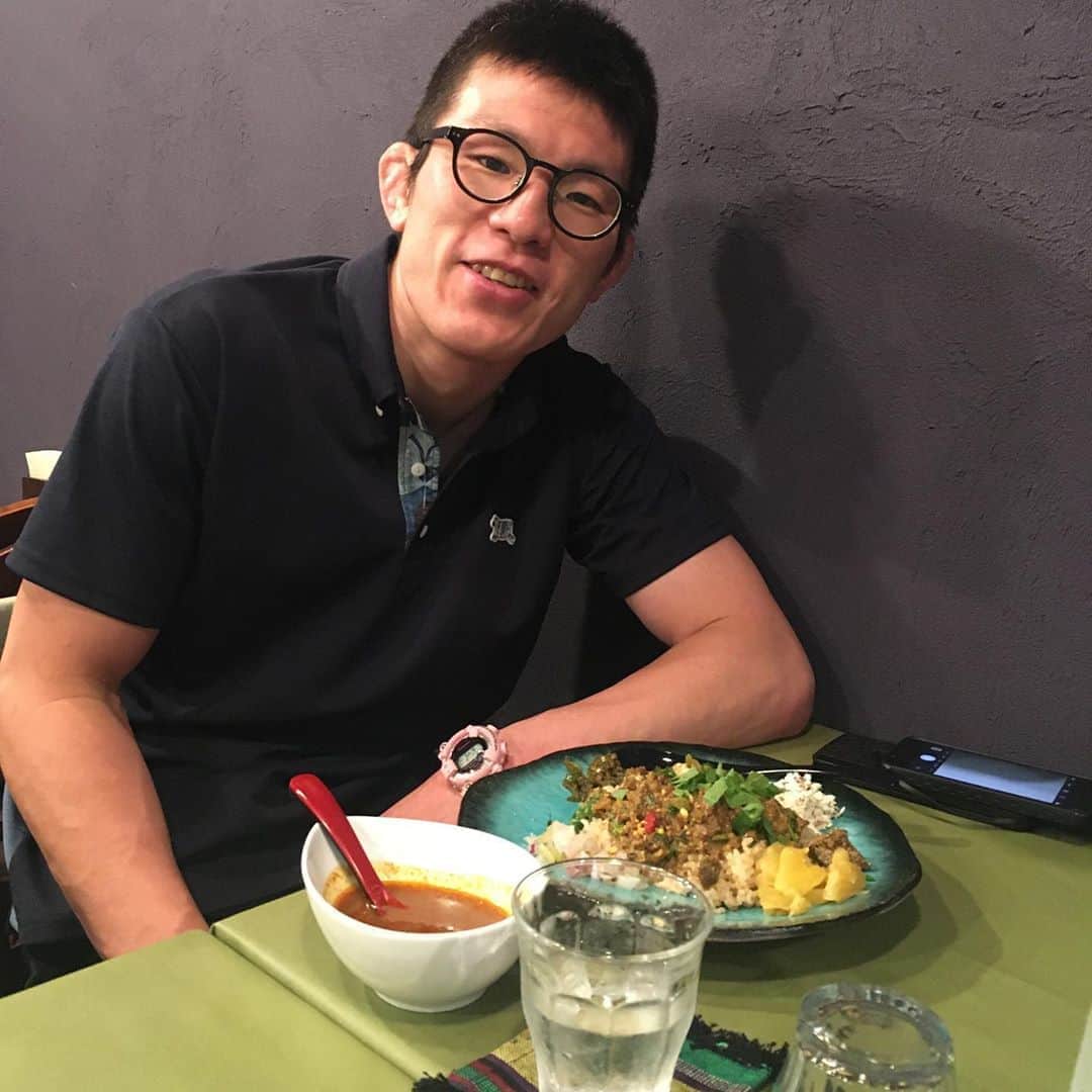 青木真也のインスタグラム：「カレーおじさん。池袋。#カレー#curry #池袋#袋#さいたま」