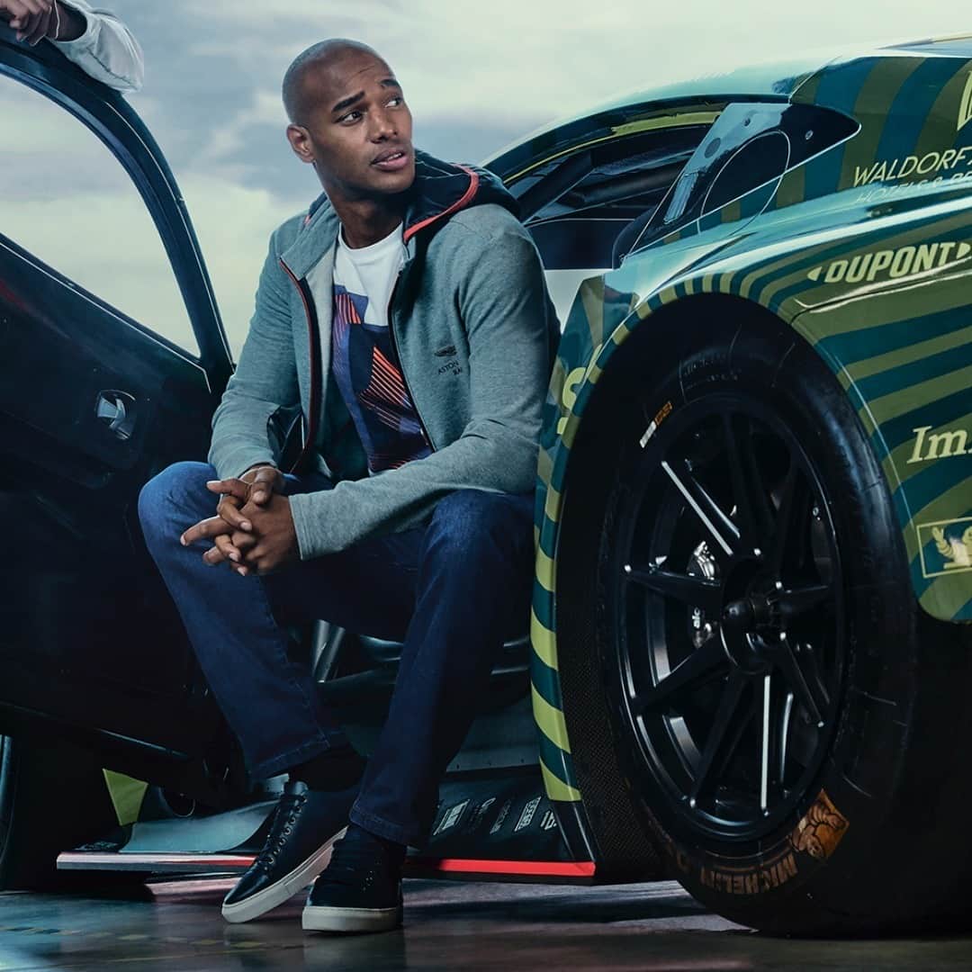 のインスタグラム：「For clothing that’s a hybrid between function and style, look no further than our @astonmartinracingofficial collection. A true example of everyday leisurewear, done right. ⠀ STAY Caring #STAYHackett」