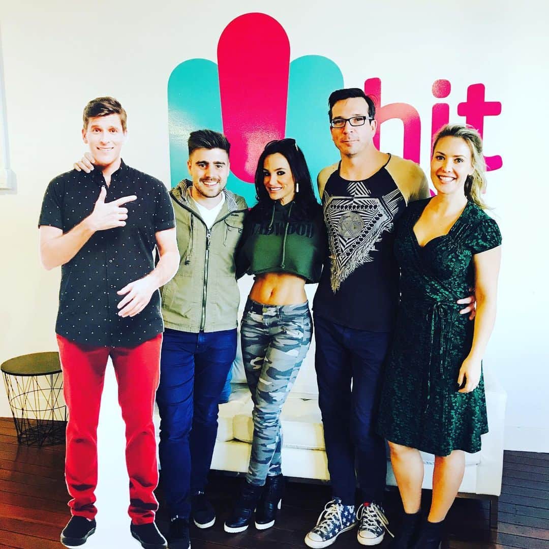 のインスタグラム：「Throwback to @hit105brisbane in 2017 while visiting @sexpoaustralia with @fleshlight #brisbane #australia」