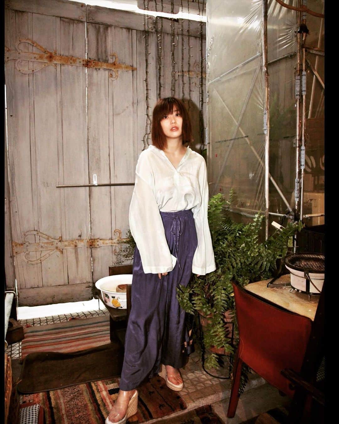 のインスタグラム：「photo by @nomurakeiko  costume💗 @enrica.tokyo  着心地が最高に気持ち良い💗  #keikonomura #enricatokyo #enrica #costume #wear #photo #photoshoot #dress #photography #photographer #ebisu #japaneseactress #ビストロダルブル #tops #shirt #casualfashion #natural #패션스타그램 #옷스타그램」