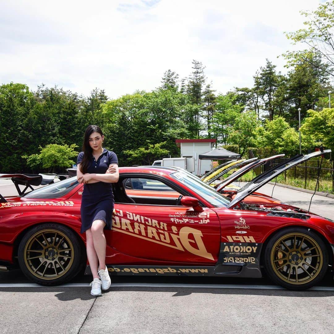 塚本奈々美さんのインスタグラム写真 - (塚本奈々美Instagram)「To all RX-7 fans around the world: This is D'z Garage 7 customed by RE Amemiya. クリッカーに塚本奈々美原作コミック「ナナメ‼　スライドしたガール」第３話が掲載されました～！ 読んでね　⇒　https://clicccar.com/2020/06/07/983268/  #rx7 #reamemiya #ナナメ #dzgarage #渋川」6月9日 0時29分 - tsukamotonanami