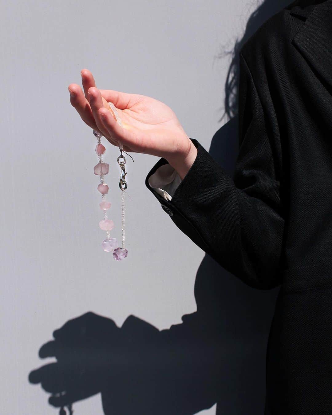 ホープさんのインスタグラム写真 - (ホープInstagram)「Bling bling! Exclusive jewelry line by @fridabard dropping tomorrow!  At 18.00 CET we will release a very limited, yet affordable line of jewelry designed and handmade by our very own Creative Director Frida Bard here on our Instagram account. For as long as Frida can remember she’s been fascinated by gemstones and pearls. So to keep her restless fingers busy she started making necklaces. Used in the presentation held during Copenhagen Fashion Week and in the lookbook!  Here wearing the one of a kind collection of pearls, amethyst, red coral and citrine are our favorite model @martinasaurus.⁠⠀ ⁠⠀ The jewelry will be for sale in our Instagram stories, one story per piece, and it’s going to be a first come first served affair, meaning; the first person to comment on the story gets the piece. All profits will go to support @regnbagsfonden. ⁠⠀ Tune in tomorrow at 18.00! ⁠⠀ ⁠⠀ #hopesthlm #fridabard #jewelry⁠⠀」6月9日 0時39分 - hopestockholm