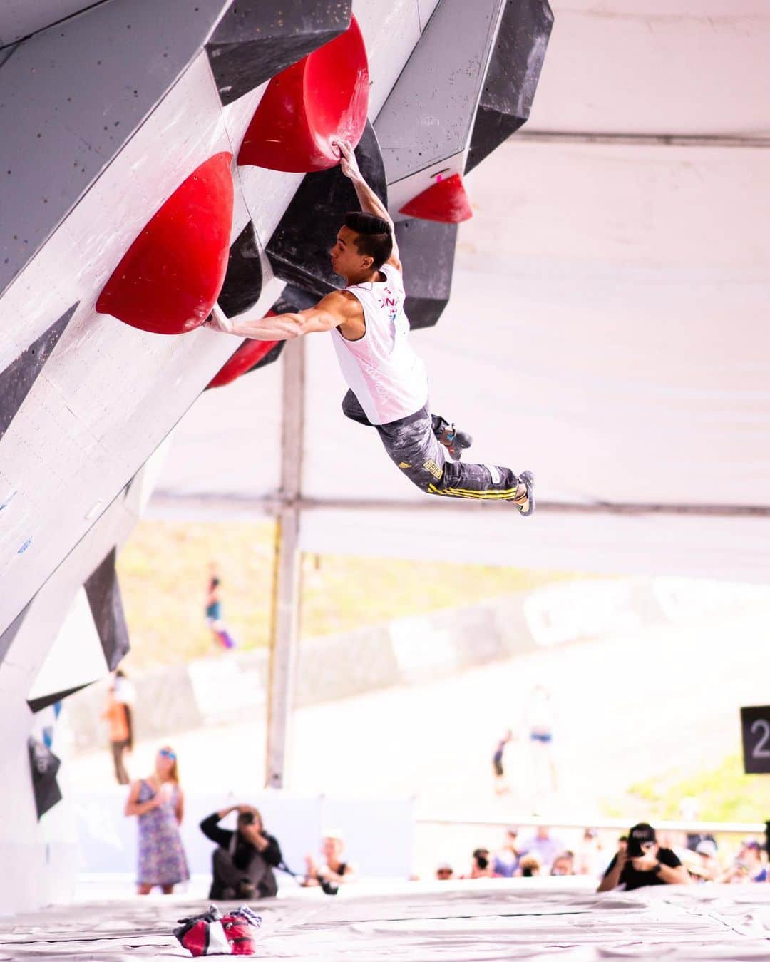 シーン・マコールさんのインスタグラム写真 - (シーン・マコールInstagram)「Now that I realize it, Vail was the last Boulder World Cup in history 🤔 ⠀⠀⠀⠀⠀⠀⠀⠀⠀ 🎞: @gajdaphotography」6月9日 1時03分 - mccollsean